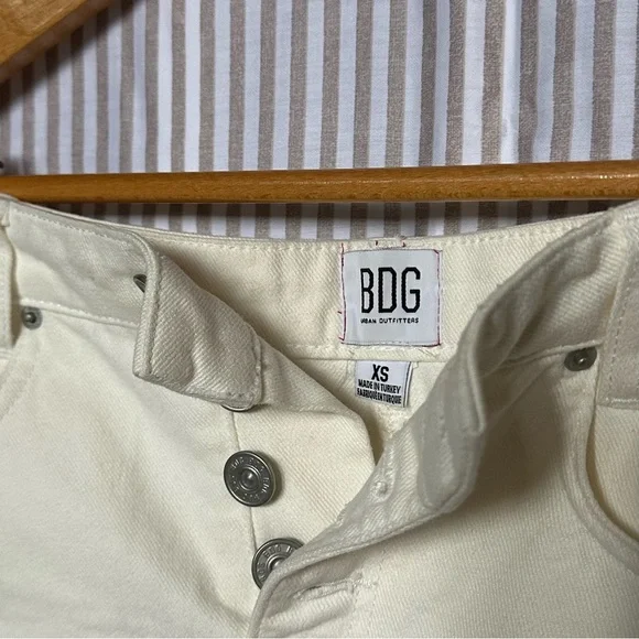 BDG skirt - Picture 2 of 3